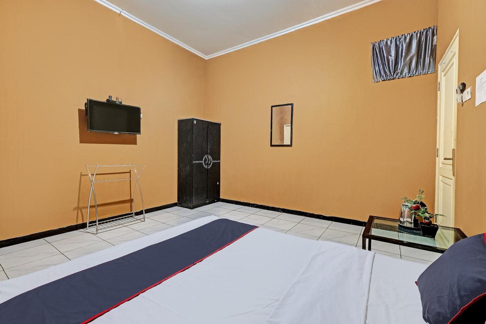 Collection O 92864 Mitra Residence Semarang Exterior foto